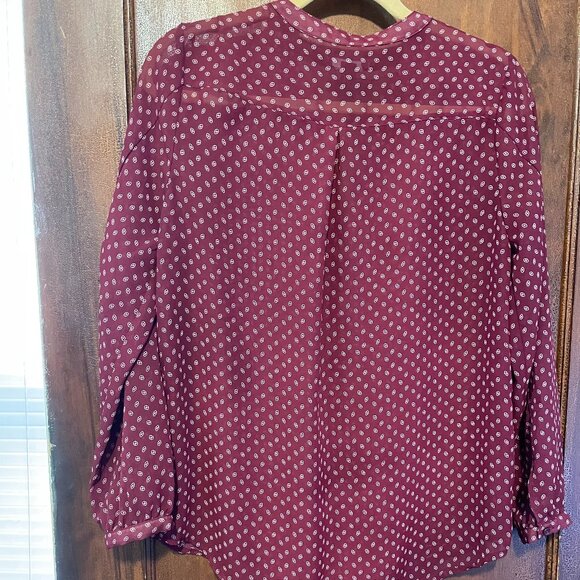Gap Burgundy Sheer Top Size Small - Picture 2 of 3